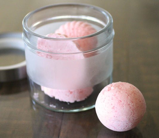 How To Make Valentine's Day Bath Bombs