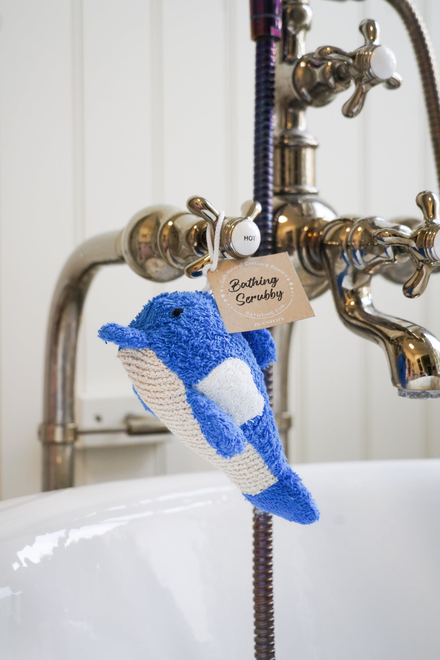 Plantlife Dolphin Ramie in a bathtub