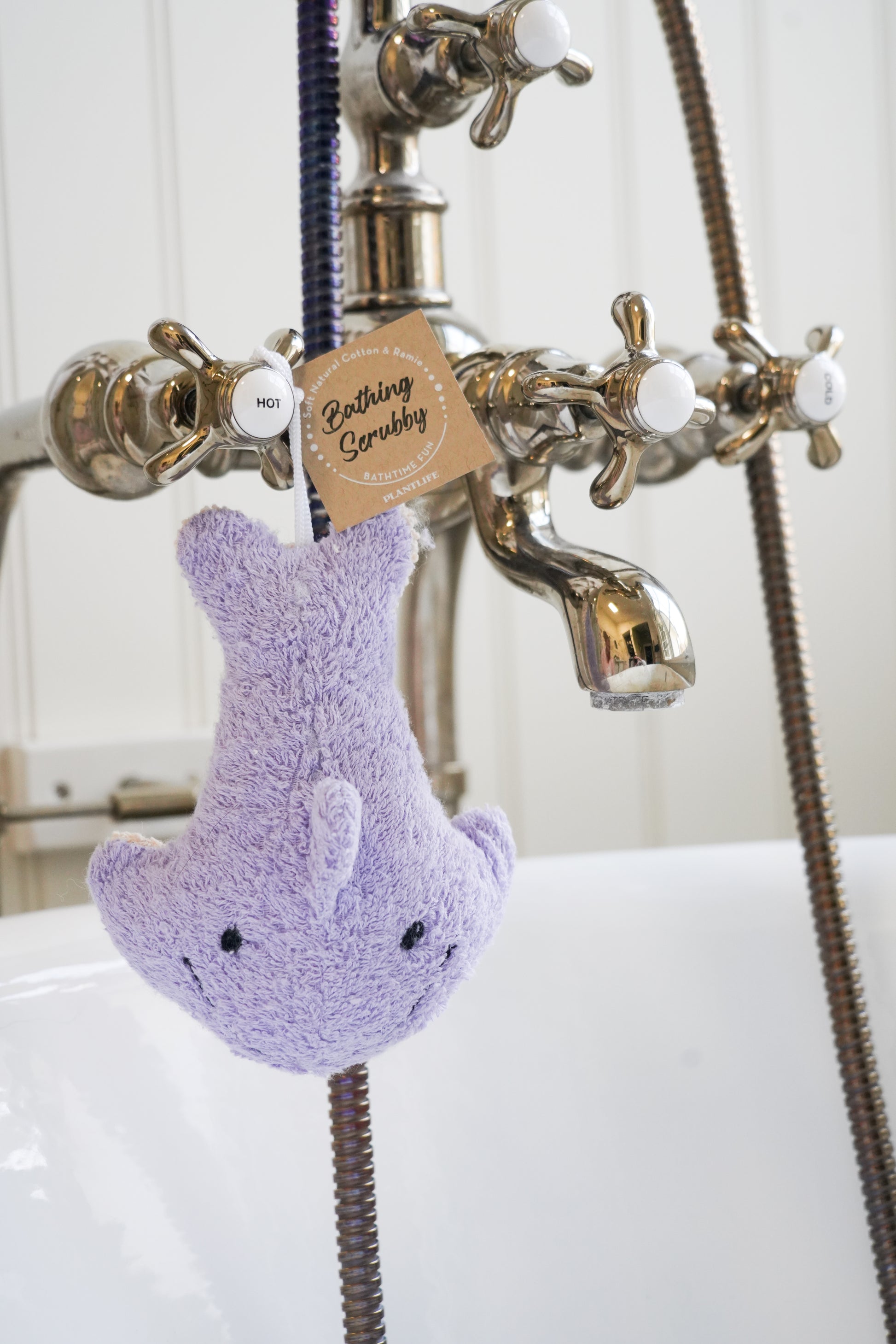 Plantlife Whale Bath Scrubby – Soft Cotton Kids Bath Accessory for Gentle Exfoliation and Fun Ocean-Themed Bathtime Cleansing