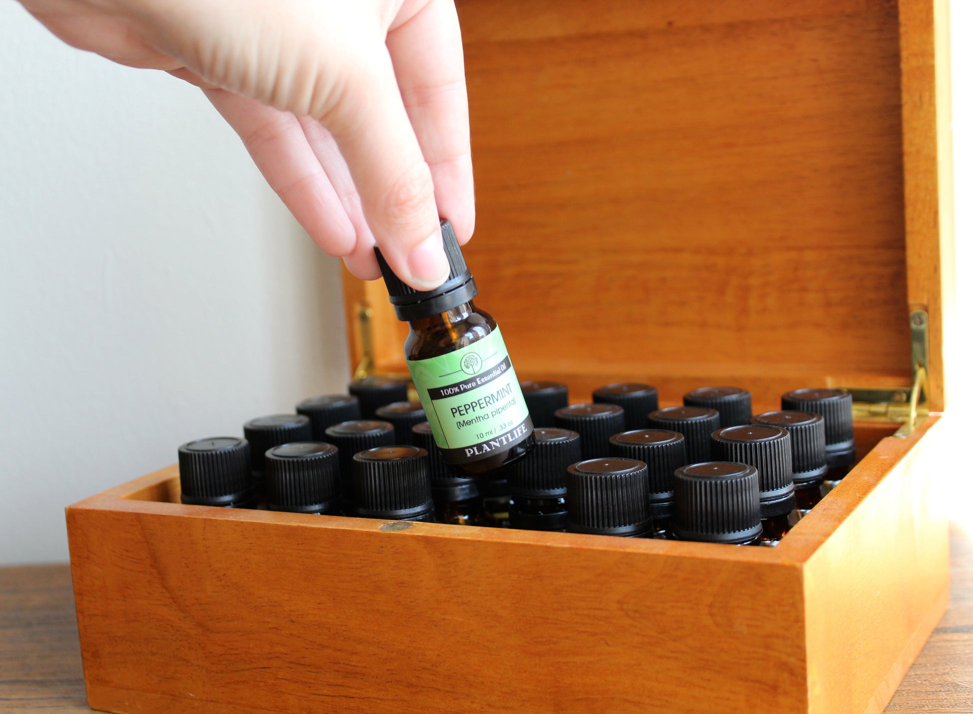 Plantlife Essential oil in storage box