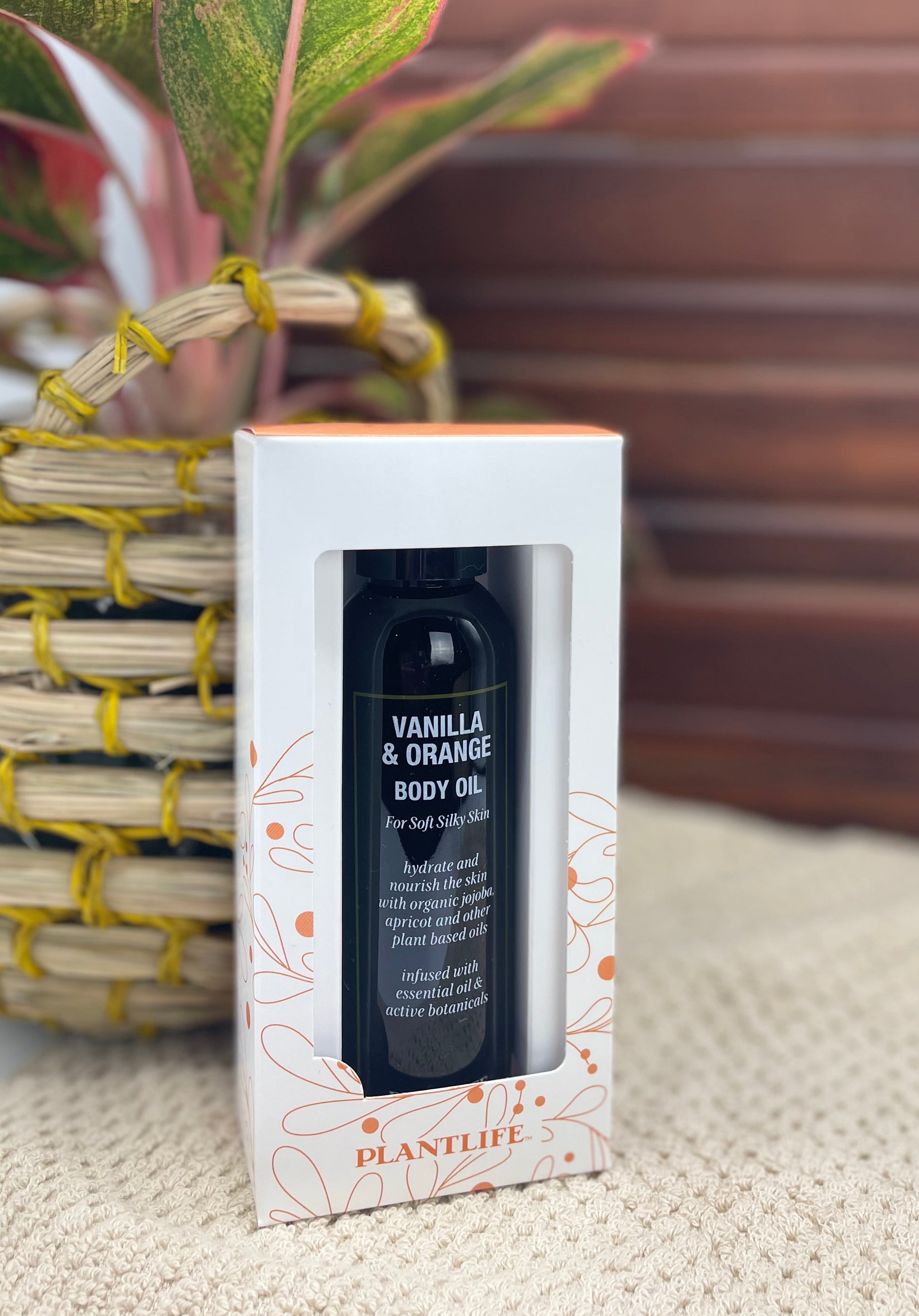 Plantlife Vanilla & Orange Body Oil – Nourishing Blend with Jojoba and Apricot Oils, Infused with Essential Oils for Soft, Silky, Hydrated Skin