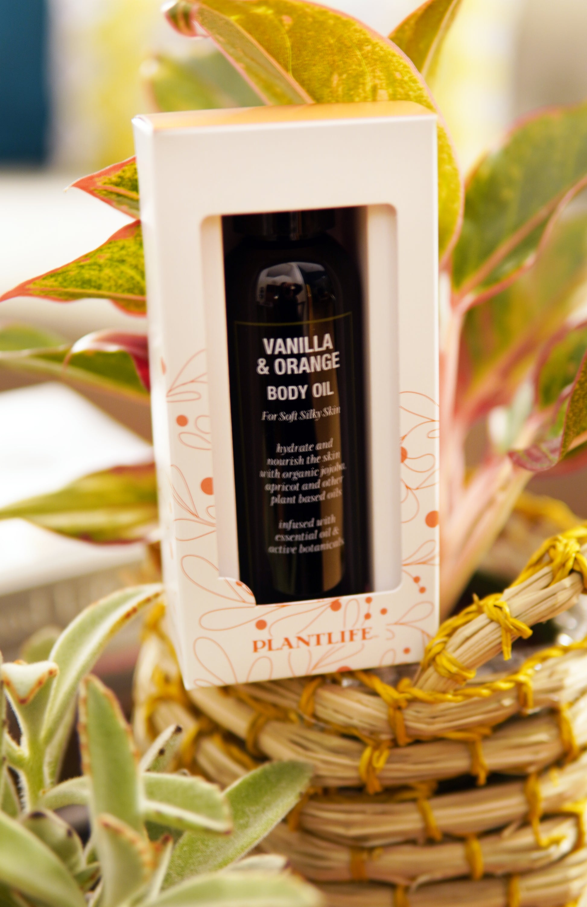 Plantlife Vanilla & Orange Body Oil – Hydrating and Nourishing Body Moisturizer with Jojoba and Apricot Oils, Infused with Essential Oils for Soft Silky Skin